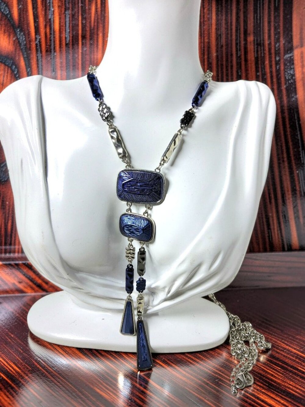 Vintage Erica Lyons silvertone and blue brutalist laryat statement opera necklac